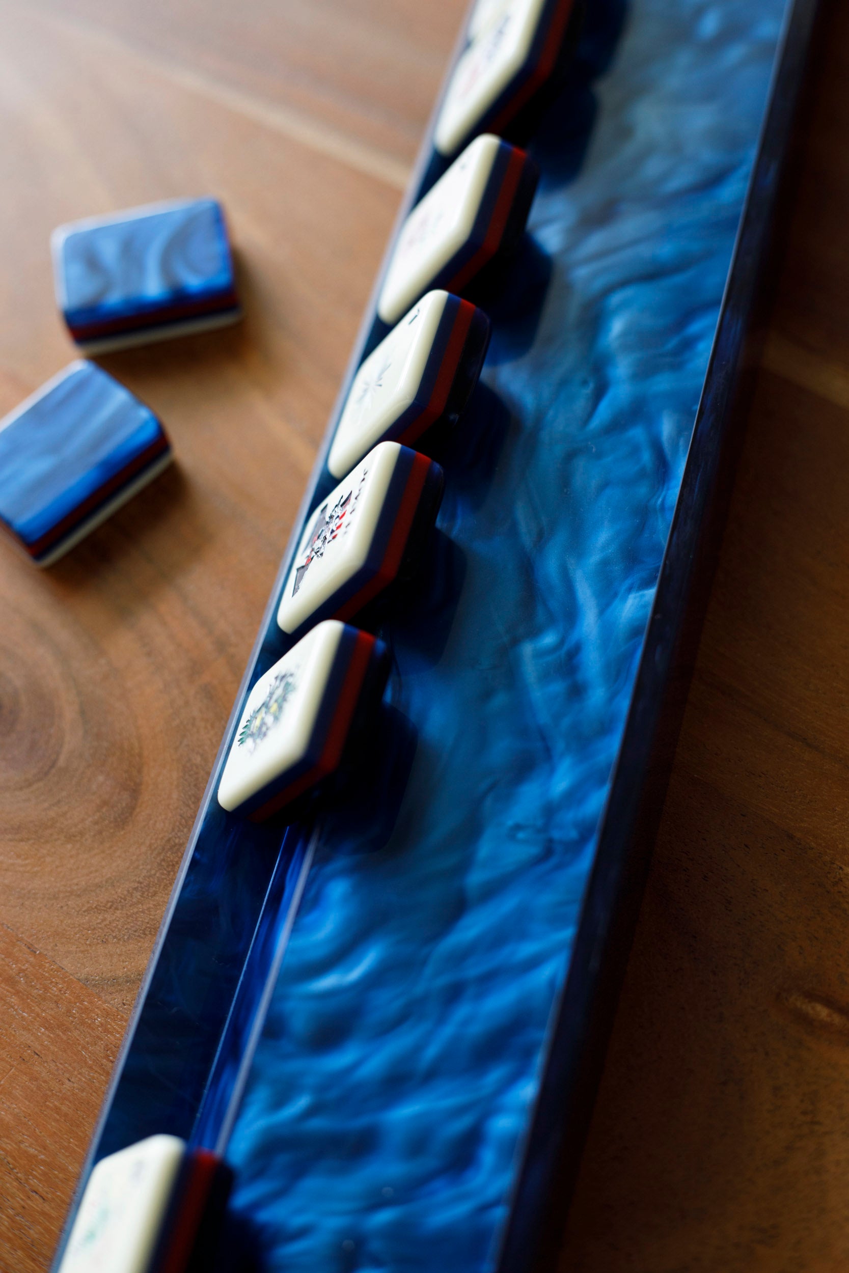 Pearl Mahjong Rack with Summer Collection Tiles